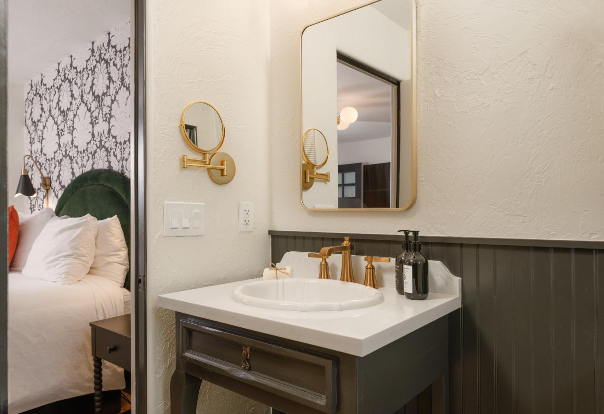 Petit Soleil - Bed, Breakfast And Bar Bed & Breakfast San Luis Obispo Ngoại thất bức ảnh